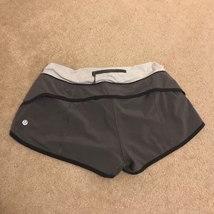🍋 Lululemon Speed Shorts In Size 10 Gray
